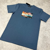 Cala d'Hort Relaxed T-Shirt (petrol blue)