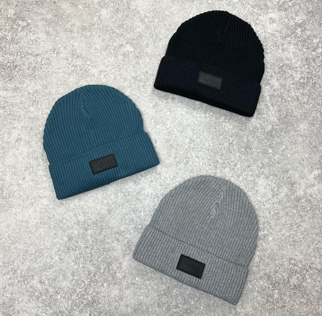 SQUARE LOGO BEANIE