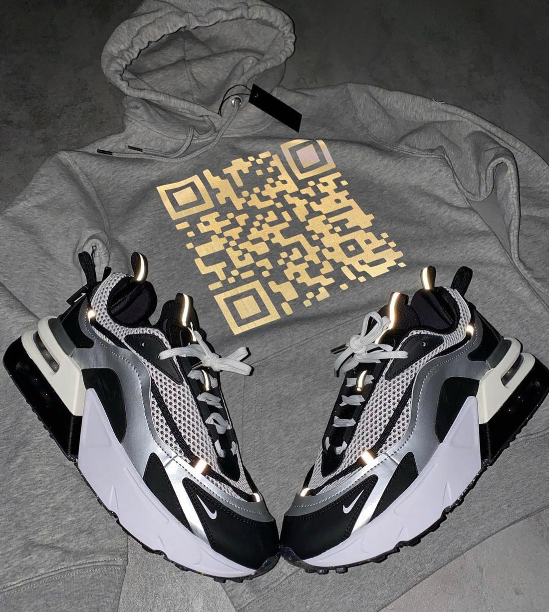 QR Reflective Tracksuit Hoodie (grey) – EWO clothing